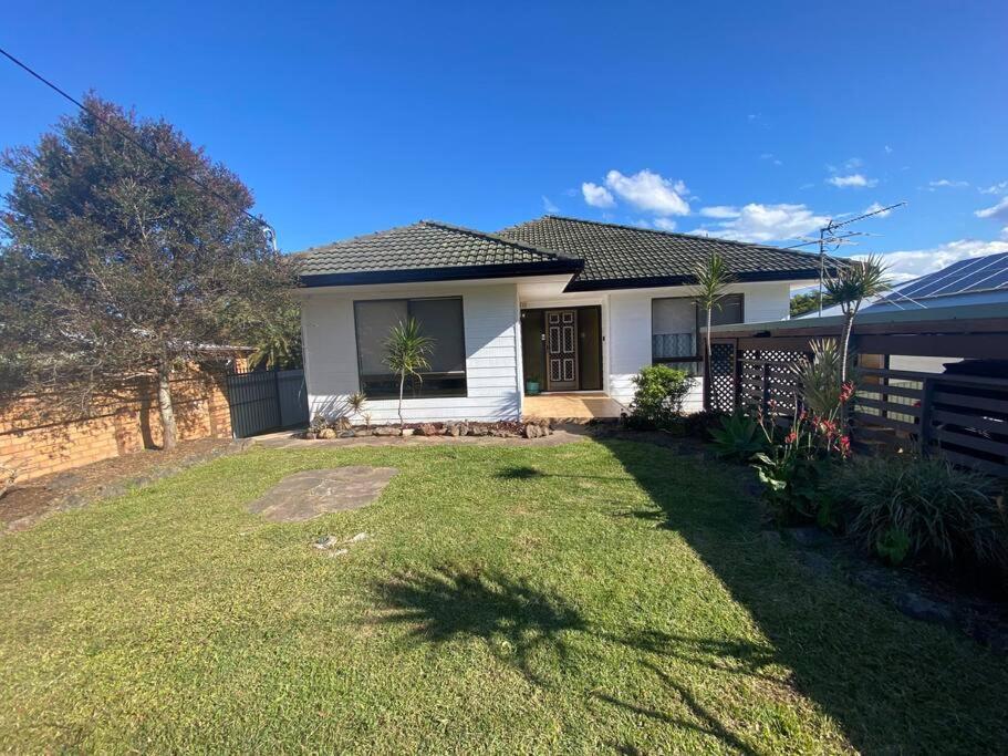 Boyle'S Beach House - Fully Furnished 3 Bedroom Home. Secure Parking. Nambucca Heads Exteriör bild